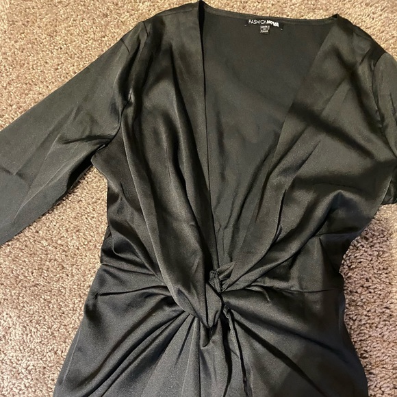 Little black dress. - Picture 4 of 4